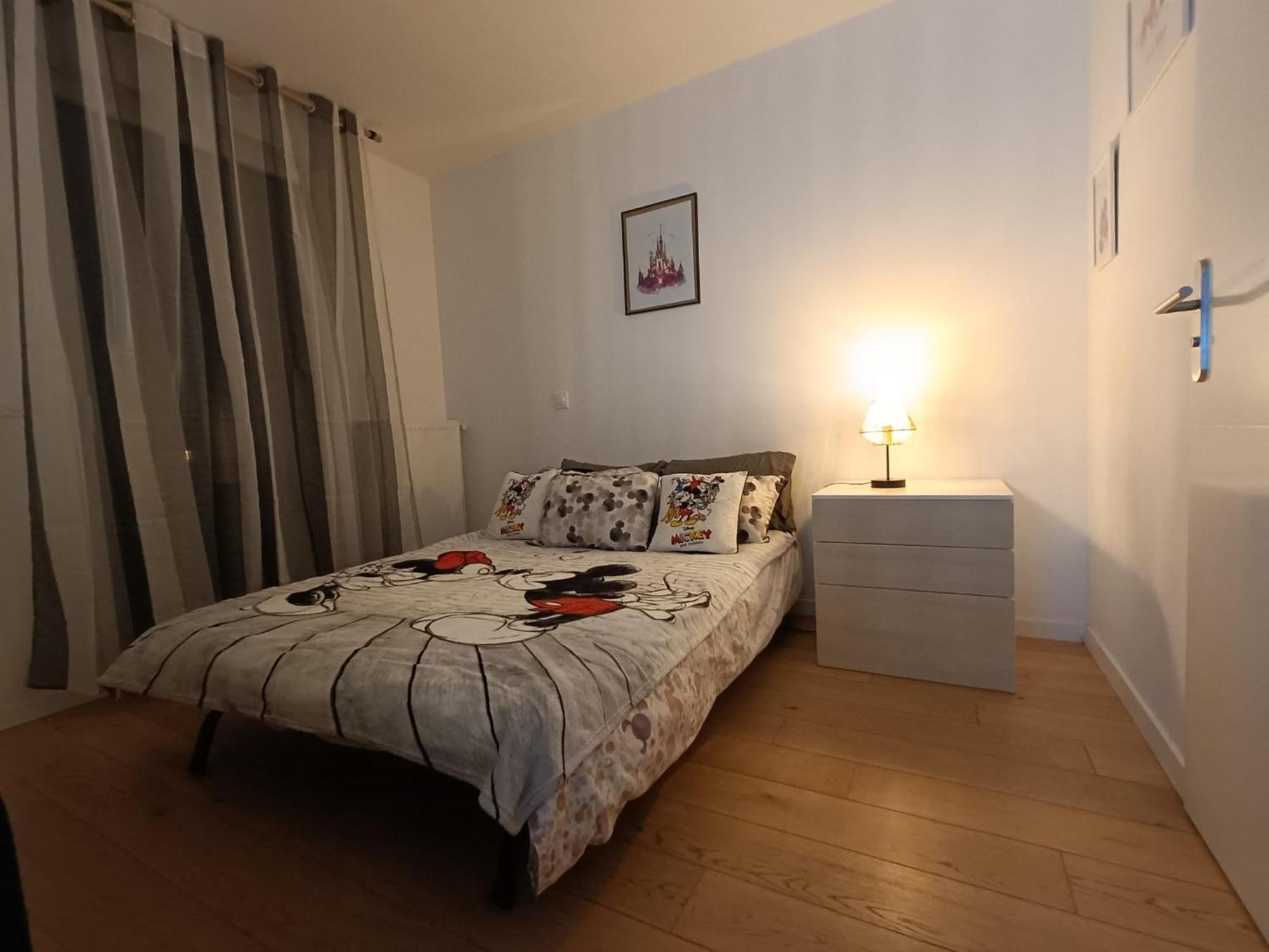 Disney - Paris 5 Min De Disney - Pk Prive Gratuit - 4 Personnes - Terrasse Jardin Chessy  Exterior photo